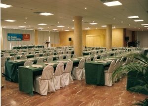 eventos de empresa mesas de conferencia